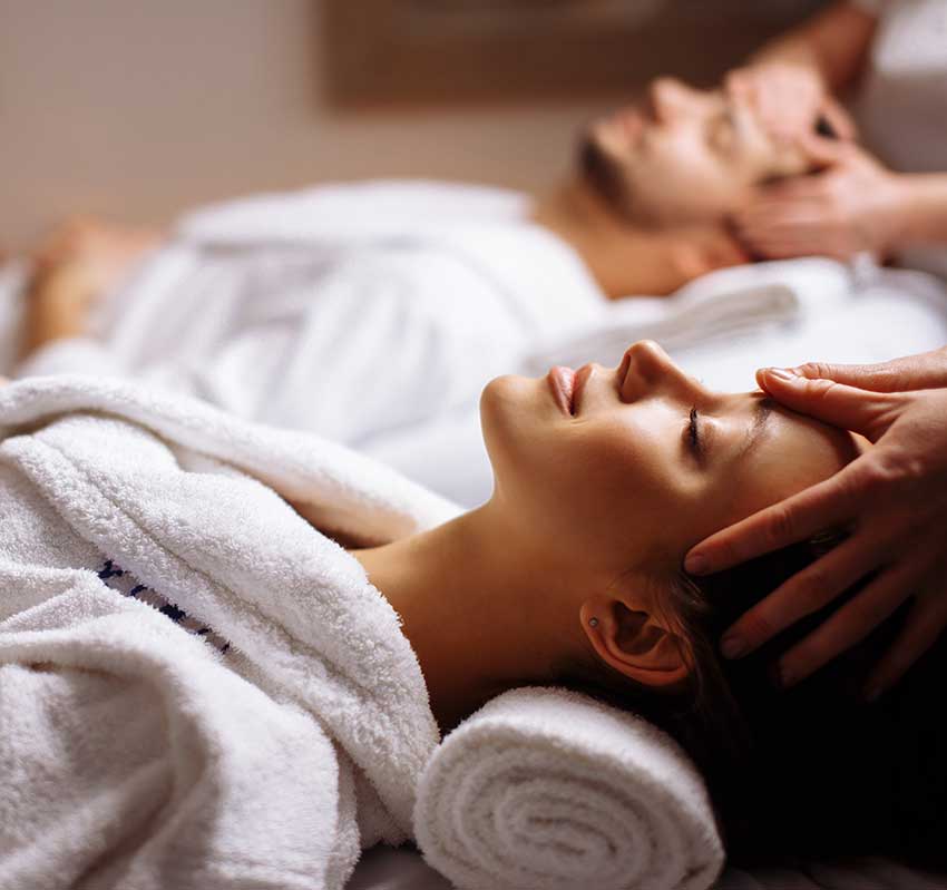 Natural-health-spa-relaxing-massage